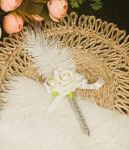 Elegant Golden Feather Pen for Wedding & Nikah Signing | Luxury Gift Pen (Copy)